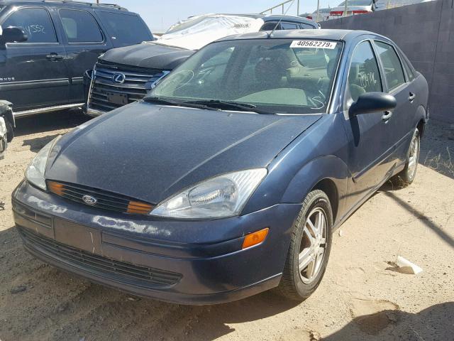 1FAFP34ZX3W215165 - 2003 FORD FOCUS SE C BLUE photo 2