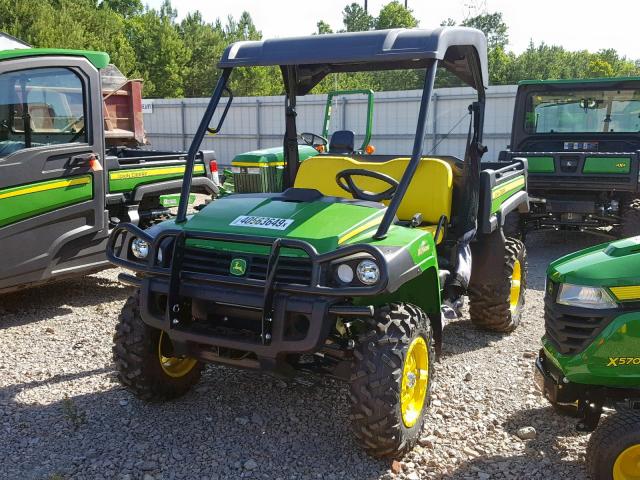 1M0825EAVJM010569 - 2018 JOHN DEERE GATOR 4X4 GREEN photo 2