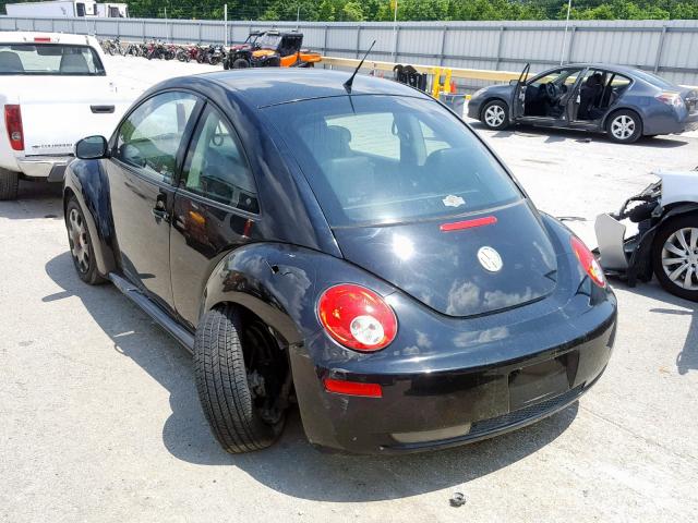 3VWPW3AG9AM017952 - 2010 VOLKSWAGEN NEW BEETLE 黑色 照片 3