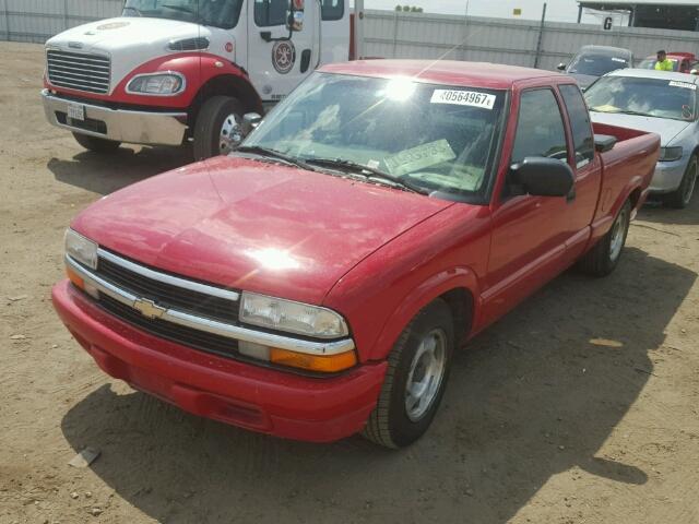 1GCCS1958Y8276936 - 2000 CHEVROLET S TRUCK S1 RED photo 2