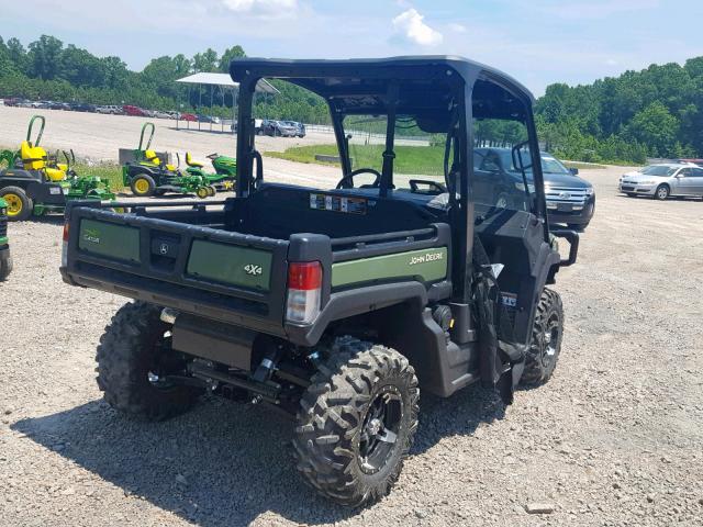 1M0835MACKM020470 - 2019 JOHN DEERE GATOR 4X4 GREEN photo 4