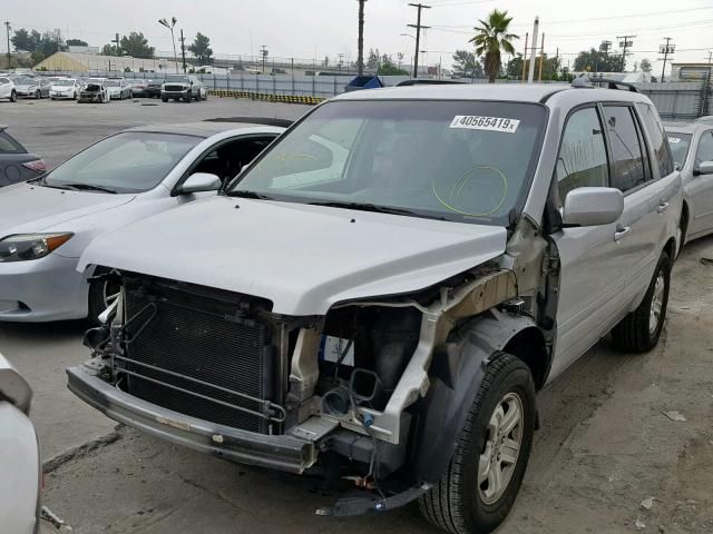 5FNYF28278B025252 - 2008 HONDA PILOT VP SILVER photo 2