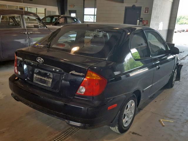 KMHCG35C55U358753 - 2005 HYUNDAI ACCENT GS BLACK photo 4