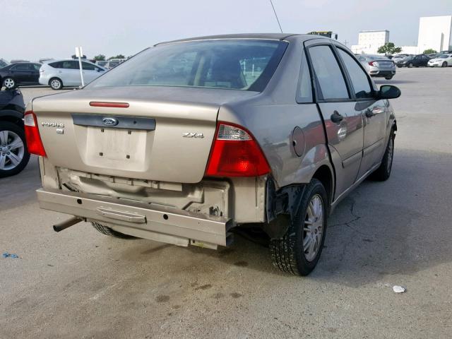 1FAFP34N75W223417 - 2005 FORD FOCUS ZX4 BEIGE photo 4