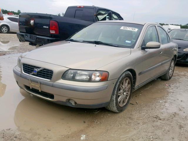 YV1RS61T442324988 - 2004 VOLVO S60 GOLD photo 2