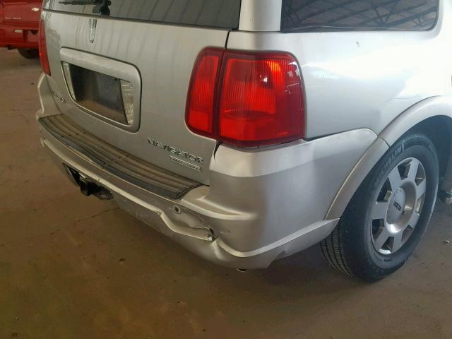 5LMFU27506LJ11191 - 2006 LINCOLN NAVIGATOR 银色 照片 9