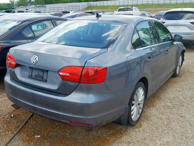 3VWLL7AJ4DM372400 - 2013 VOLKSWAGEN JETTA TDI GRAY photo 4