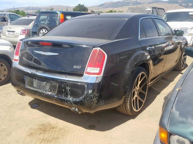 2C3CCACG4CH309011 - 2012 CHRYSLER 300 LIMITE BLACK photo 4