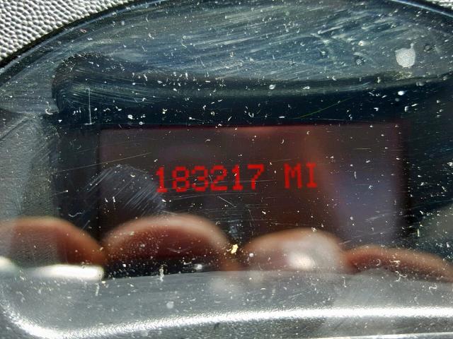 2G2WP552771138716 - 2007 PONTIAC GRAND PRIX SILVER photo 8