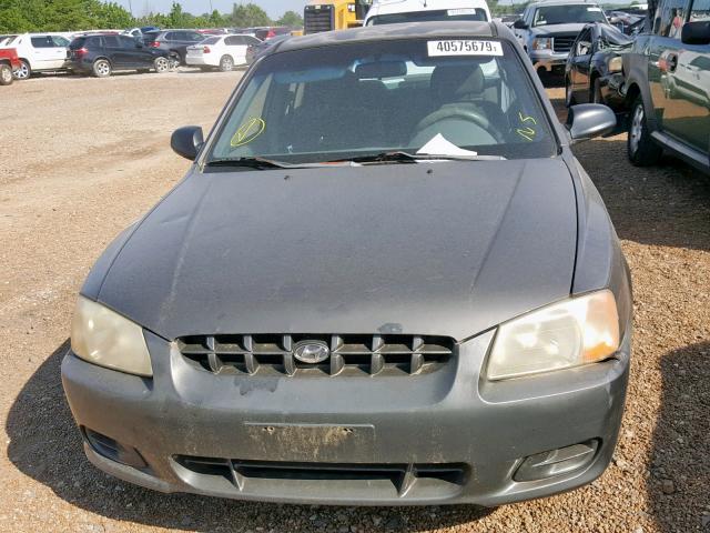 KMHCG45C61U211485 - 2001 HYUNDAI ACCENT GL GRAY photo 9