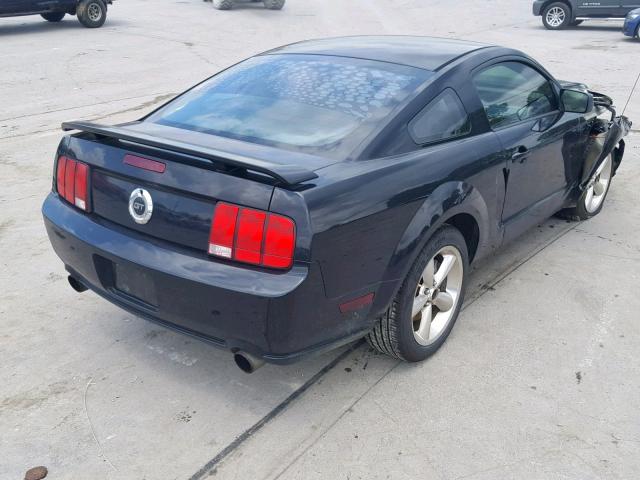 1ZVHT82H865228963 - 2006 FORD MUSTANG GT BLACK photo 4