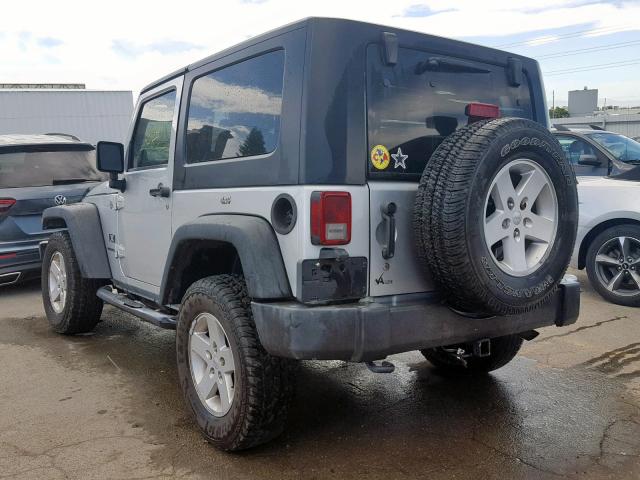 1J4FA24109L736920 - 2009 JEEP WRANGLER X SILVER photo 3