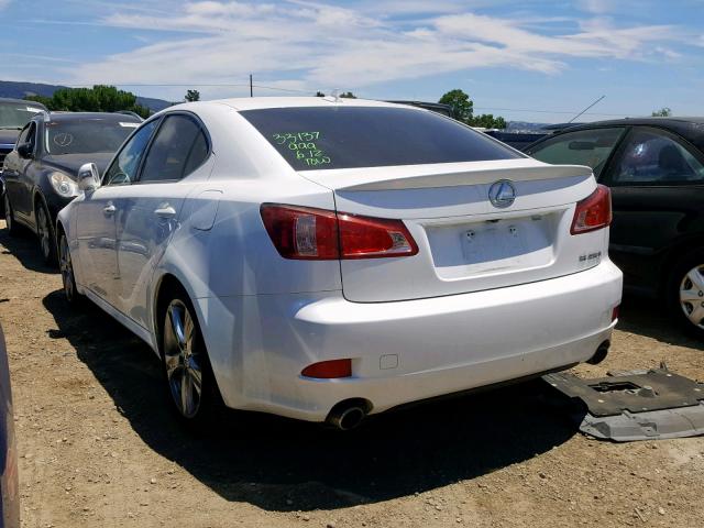 JTHBF5C23B5150545 - 2011 LEXUS IS 250 WHITE photo 3