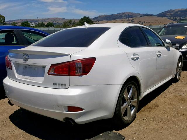 JTHBF5C23B5150545 - 2011 LEXUS IS 250 WHITE photo 4