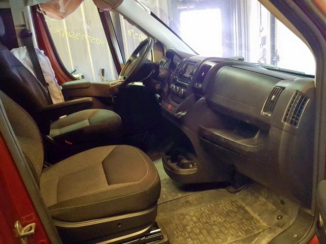 3C6TRVPG3GE125117 - 2016 RAM PROMASTER RED photo 5