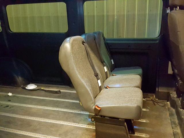 3C6TRVPG3GE125117 - 2016 RAM PROMASTER RED photo 6