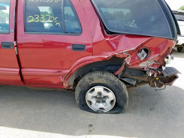 1GNDT13W52K197051 - 2002 CHEVROLET BLAZER RED photo 9