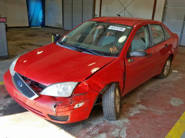 1FAFP34N37W329818 - 2007 FORD FOCUS ZX4 RED photo 2