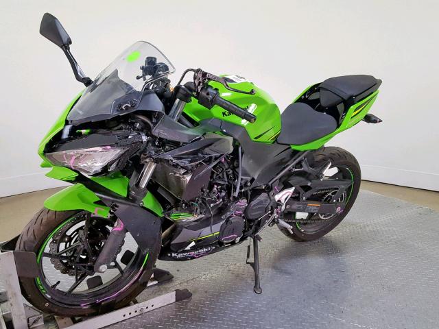 JKAEXKG17JDA09474 - 2018 KAWASAKI EX400 GREEN photo 4