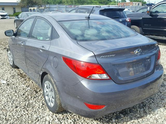 KMHCT4AE4GU135776 - 2016 HYUNDAI ACCENT SE GRAY photo 3