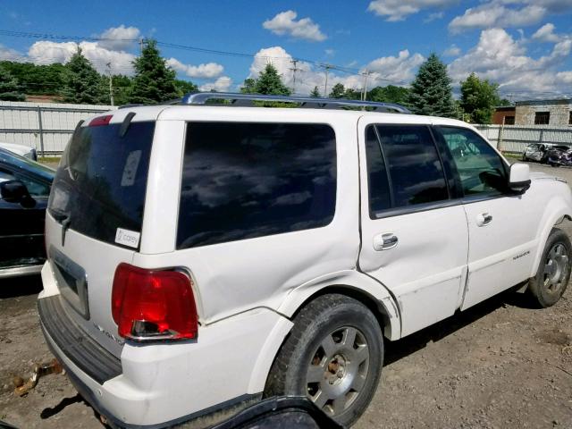 5LMFU28525LJ02375 - 2005 LINCOLN NAVIGATOR WHITE photo 4