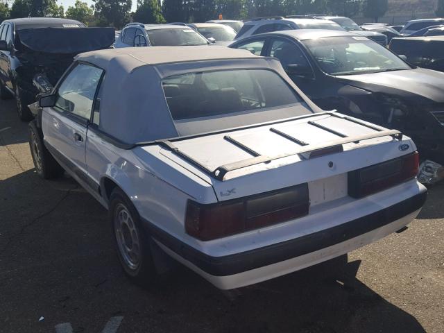 1FABP44E7HF156309 - 1987 FORD MUSTANG LX WHITE photo 3