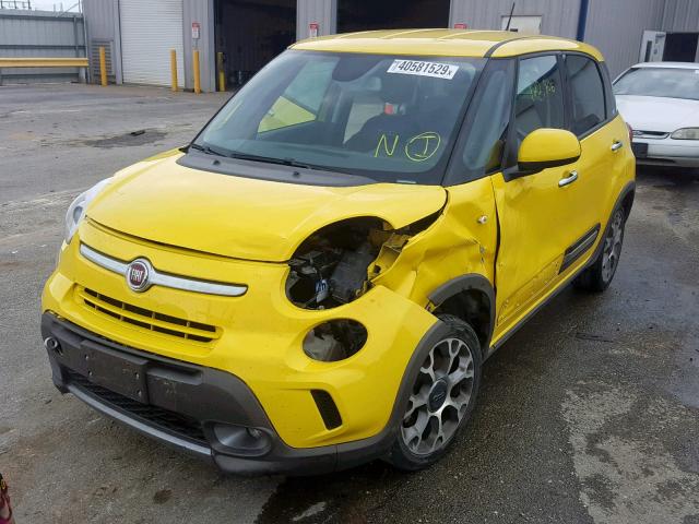 ZFBCFADHXEZ021753 - 2014 FIAT 500L TREKK YELLOW photo 2