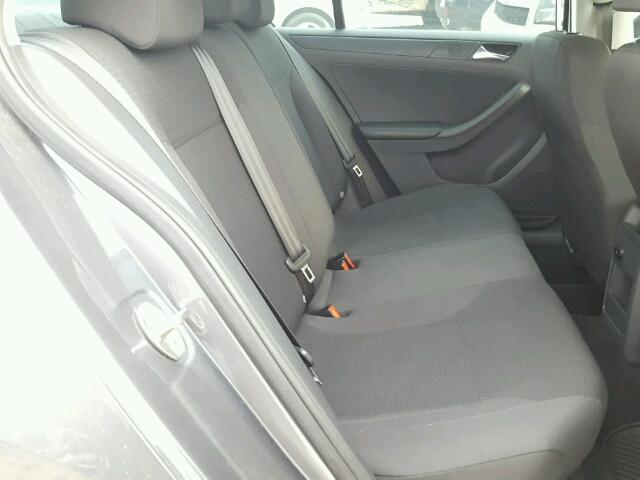 3VW2K7AJ6FM293439 - 2015 VOLKSWAGEN JETTA BASE GRAY photo 6