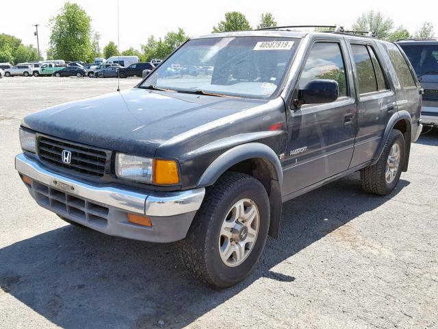 4S6CM58V6V4420024 - 1997 HONDA PASSPORT E BLACK photo 2