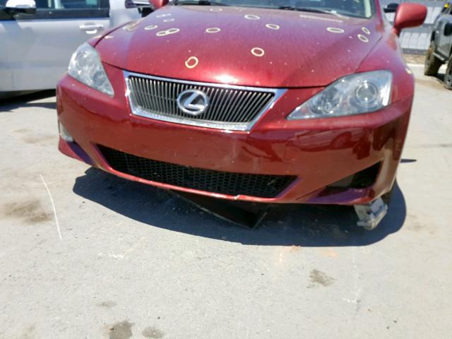 JTHBK262465020639 - 2006 LEXUS IS 250 RED photo 9