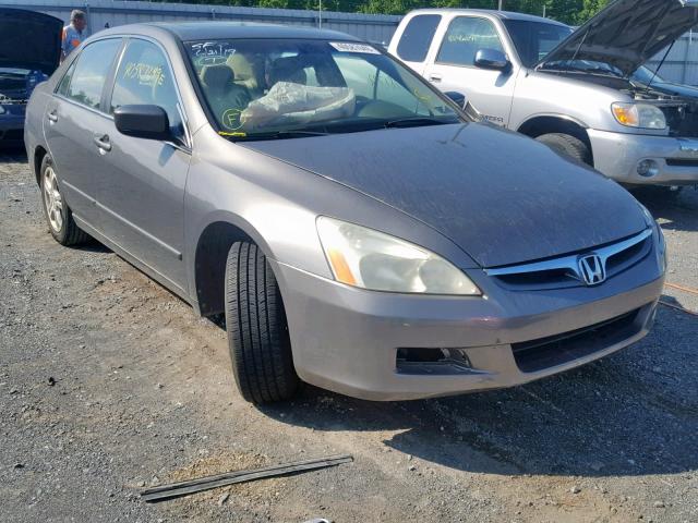 1HGCM56847A164546 - 2007 HONDA ACCORD EX GRAY photo 1