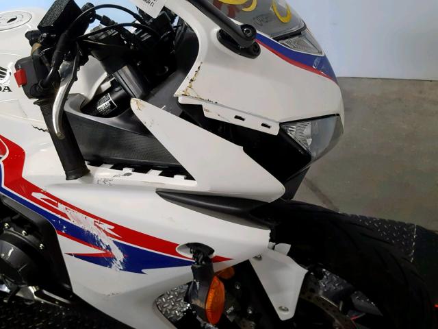 MLHPC441XD5000240 - 2013 HONDA CBR500 R WHITE photo 19