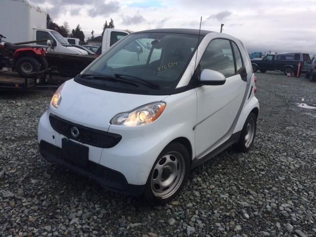 WMEEJ3BA6FK816624 - 2015 SMART FORTWO PUR WHITE photo 2