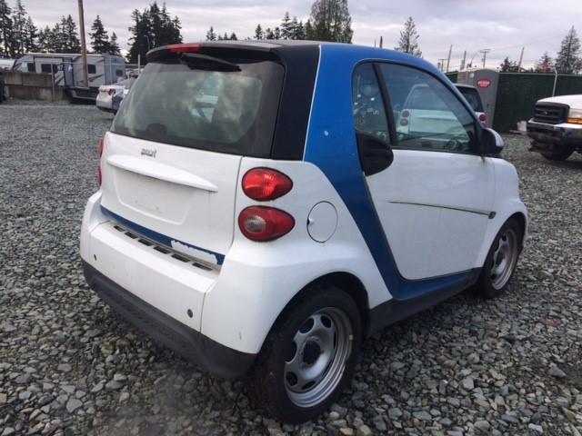 WMEEJ3BA6FK816624 - 2015 SMART FORTWO PUR WHITE photo 4