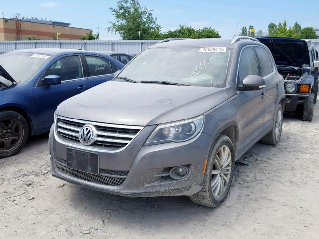 WVGBV75N79W528048 - 2009 VOLKSWAGEN TIGUAN SE GRAY photo 2