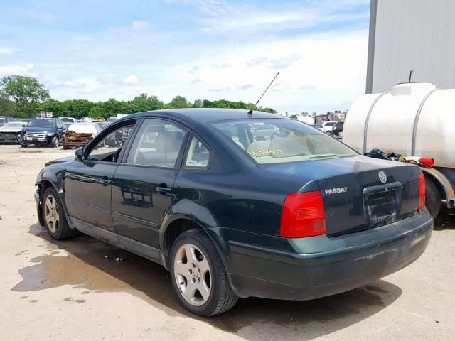 WVWMA63B0XE192242 - 1999 VOLKSWAGEN PASSAT GLS GREEN photo 3