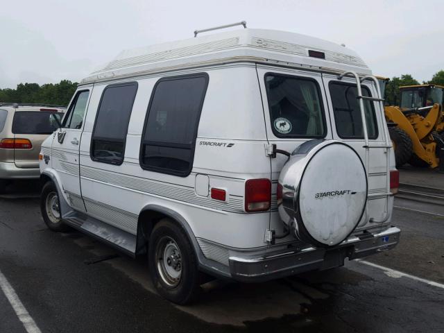 1GBEG25Z7PF353481 - 1993 CHEVROLET G20 WHITE photo 3