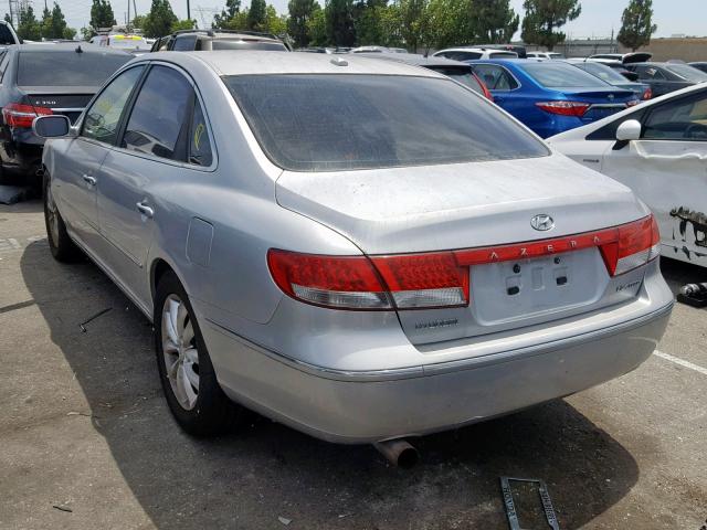 KMHFC46F67A195445 - 2007 HYUNDAI AZERA SE SILVER photo 3