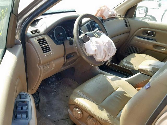 5FNYF28196B042851 - 2006 HONDA PILOT LX GOLD photo 9