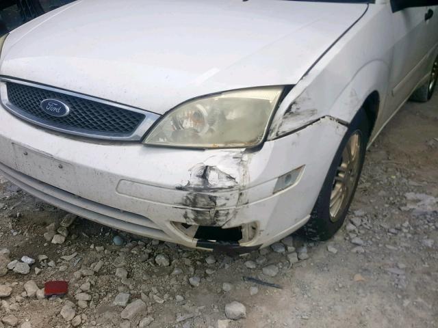 1FAFP34N77W296922 - 2007 FORD FOCUS ZX4 WHITE photo 9