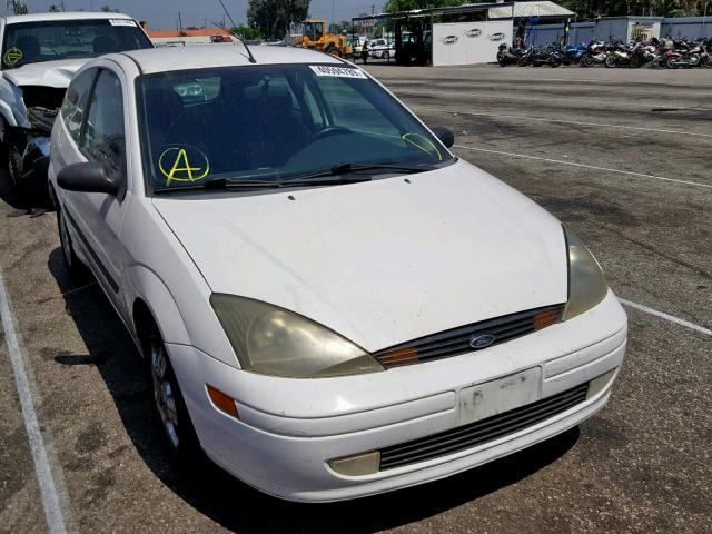 3FAHP31313R127505 - 2003 FORD FOCUS ZX3 WHITE photo 1