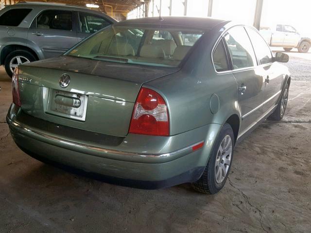 WVWPD63B12P111251 - 2002 VOLKSWAGEN PASSAT GLS GREEN photo 4