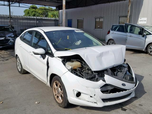 3FADP4BJ0EM154518 - 2014 FORD FIESTA SE WHITE photo 1