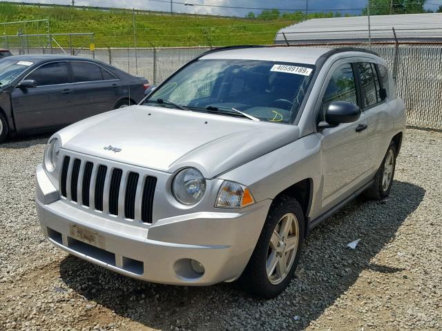 1J8FF47W07D265393 - 2007 JEEP COMPASS SILVER photo 2