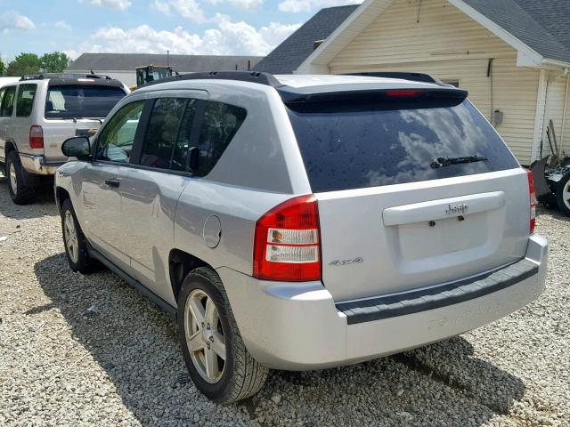 1J8FF47W07D265393 - 2007 JEEP COMPASS SILVER photo 3