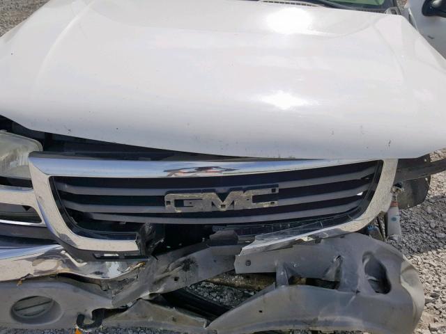 1GTHC23U16F196332 - 2006 GMC SIERRA C25 WHITE photo 7