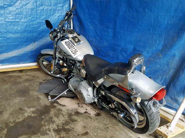 1HD1BHY145Y092084 - 2005 HARLEY-DAVIDSON FXST SILVER photo 3