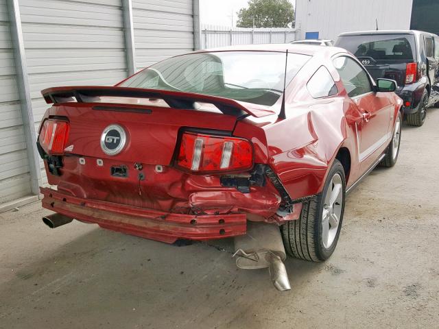 1ZVBP8CH6A5149597 - 2010 FORD MUSTANG GT RED photo 4