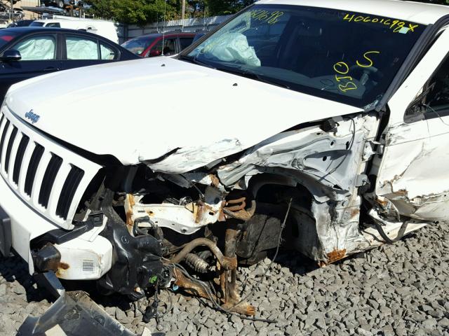 1J8GR48K07C603209 - 2007 JEEP GRAND CHER WHITE photo 9