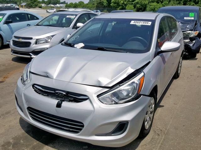 KMHCT5AE4FU217558 - 2015 HYUNDAI ACCENT GS SILVER photo 2